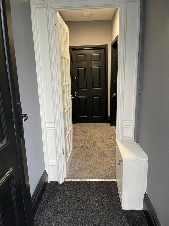 Lovely 2-Bed Apartment In Blackpool Secret House Екстериор снимка