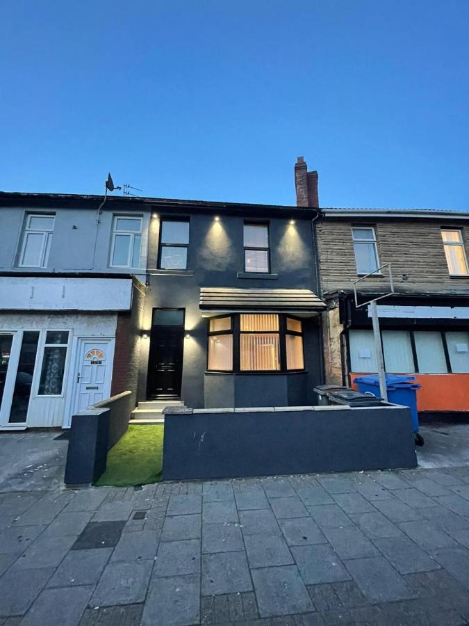 Lovely 2-Bed Apartment In Blackpool Secret House Екстериор снимка